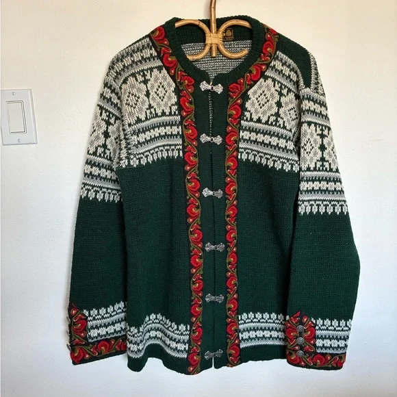 Vintage Nordstrikk Wool Knit Sweater with Pewter Clasps Womens size Large - Picture 1 of 7